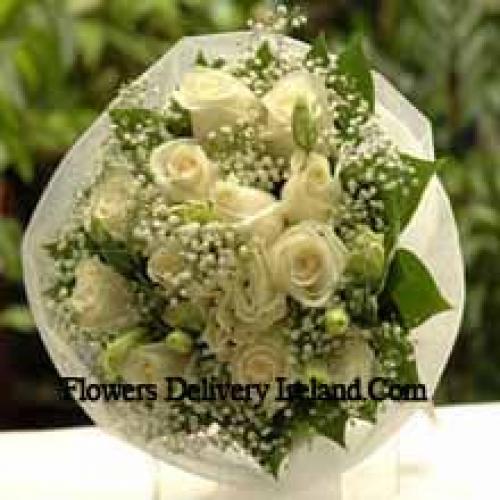 11 Elegant White Roses