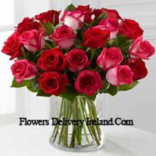 25 Cute Roses in Vase