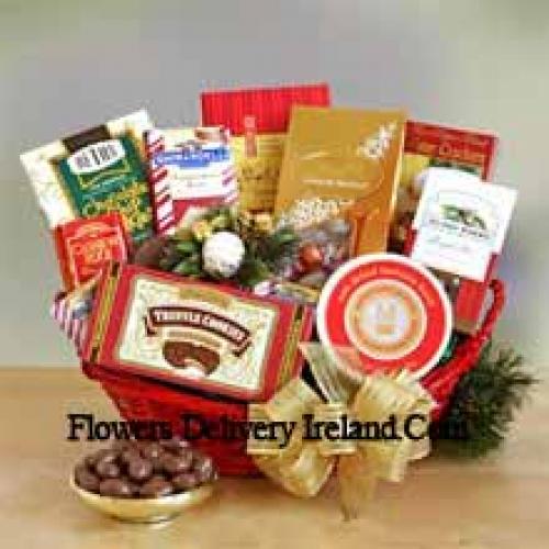 Gourmet Green Themed Basket